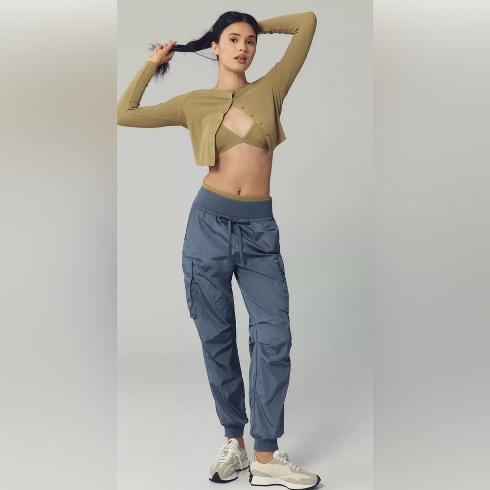 NWT Anthropologie Daily Practice Silky Cargo Pants Size Medium Petite